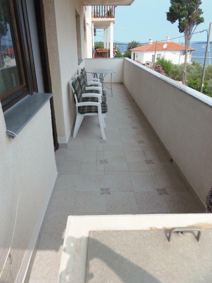 Apartments Branko Вели-Рат Экстерьер фото